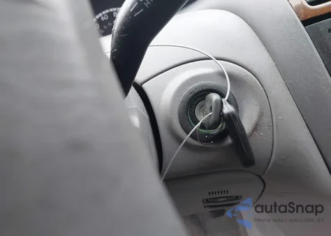 2001 Toyota Avalon Xls z USA, uszkodzony, nr VIN 4T1BF28B81U121468